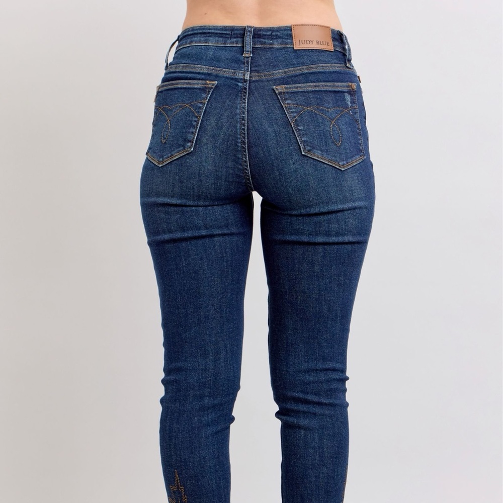 Judy Blue Full Size Embroidered High Rise Skinny Jeans Plus Size - Picture 5 of 6